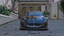 【GTA5载具评测】玛莎拉蒂GT：奢华与性能的完美结合