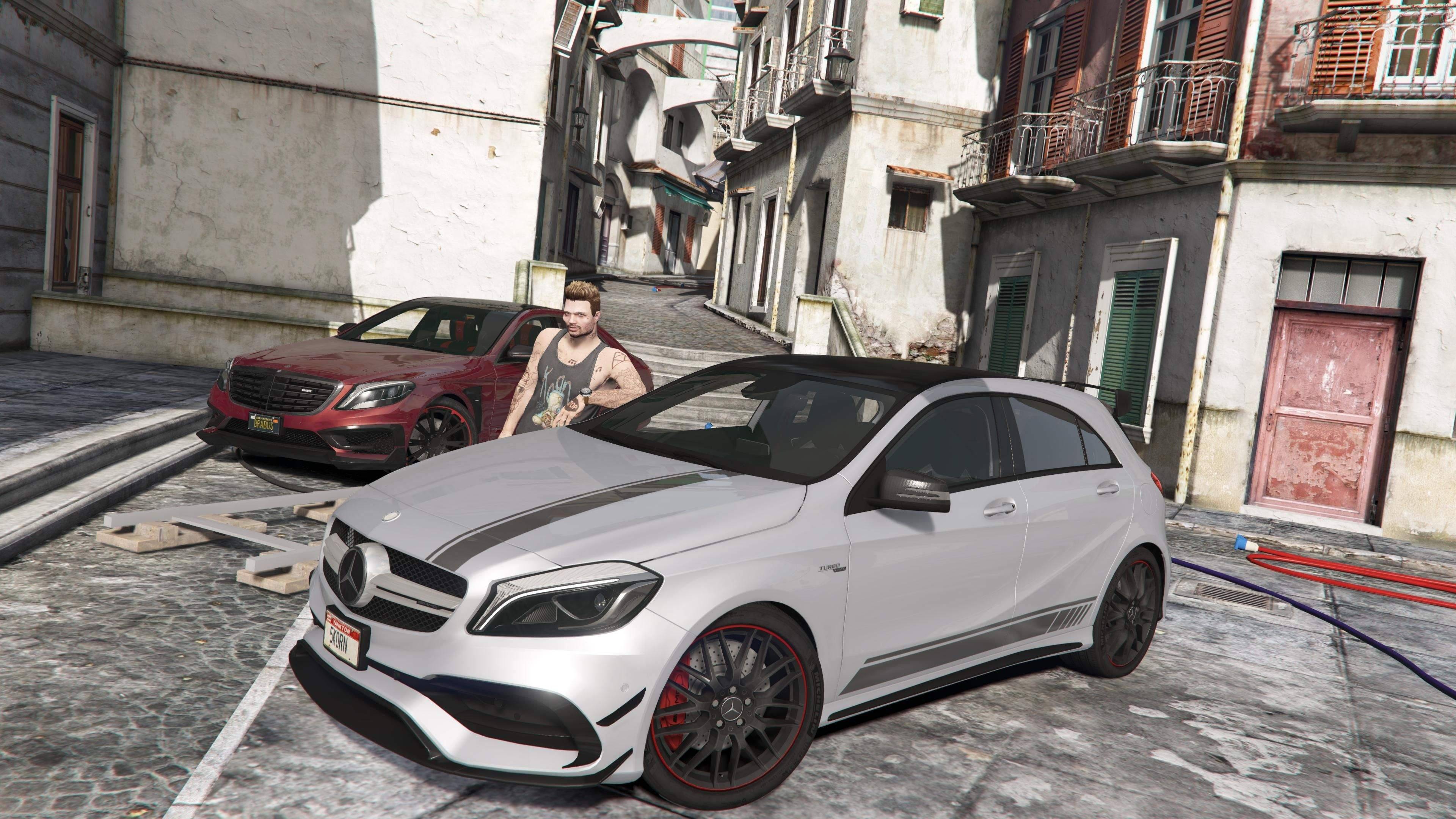 【GTA5载具评测】2017款梅赛德斯-AMG A45 W176:性能与美学的完美结合