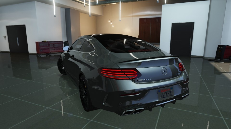【GTA5载具】梅赛德斯-奔驰 C63 Coupe AMG:洛圣都街头的性能猛兽