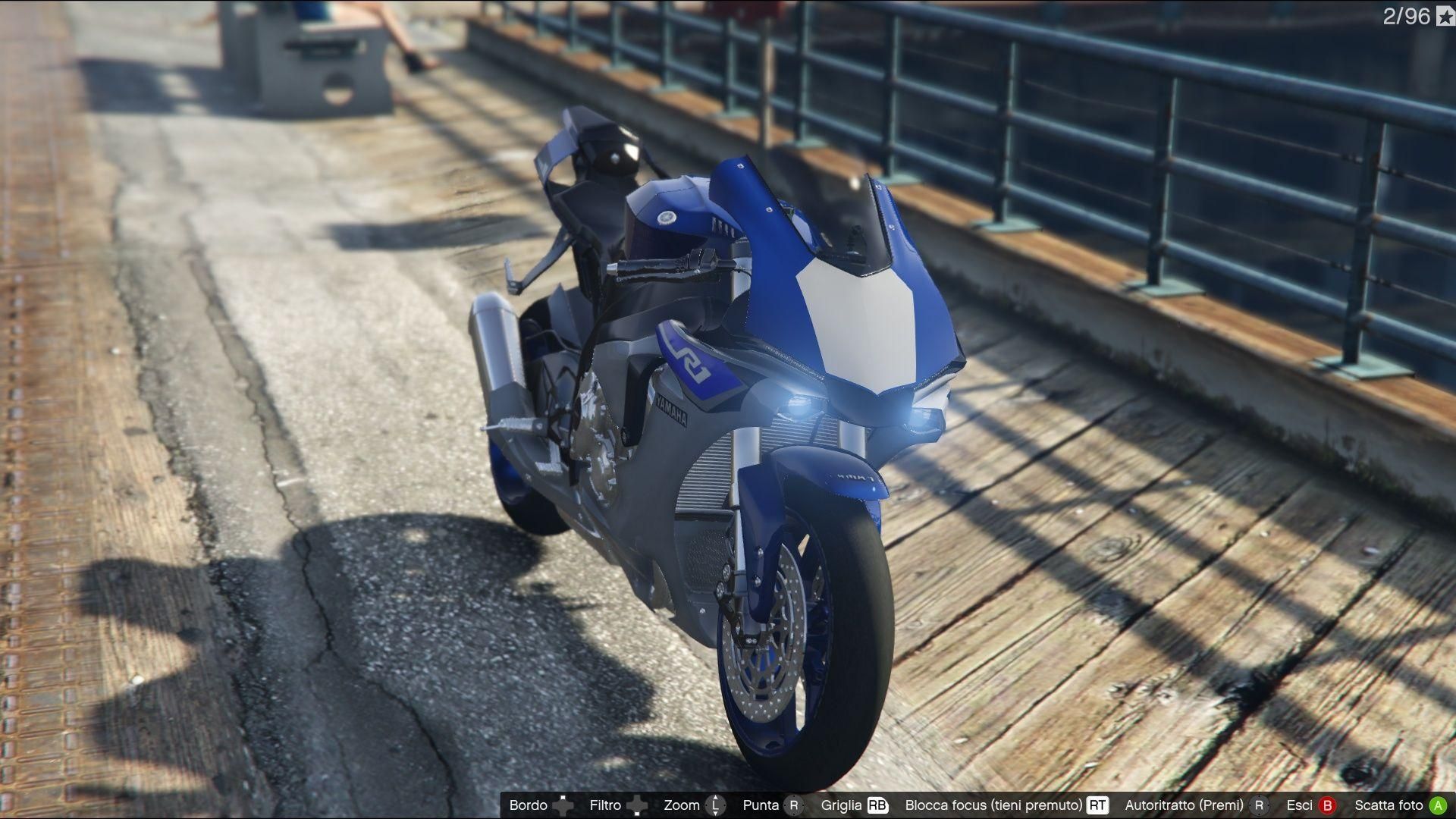 【GTA5载具】2015款雅马哈 R1 2.0:洛圣都最逼真摩托车,细节与性能的完美结合